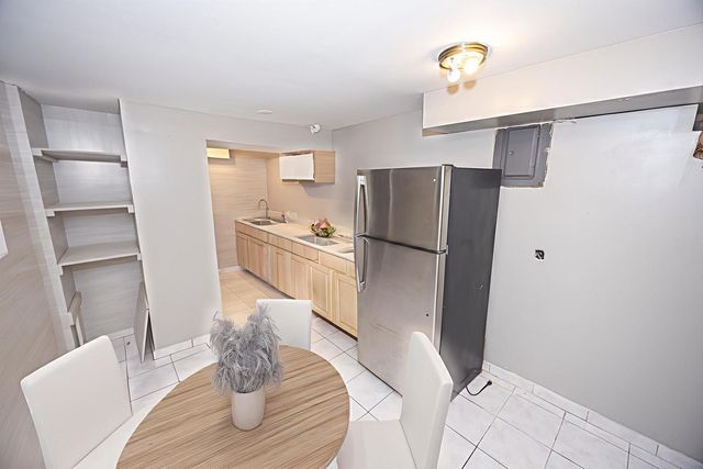 1611 W Glenwood Avenue, Joliet, IL 60435