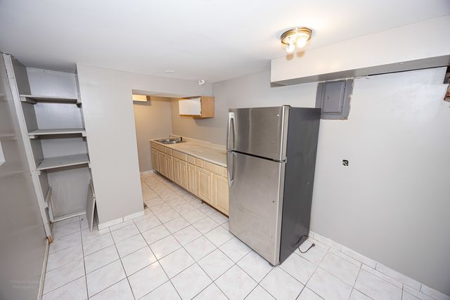 1611 W Glenwood Avenue, Joliet, IL 60435