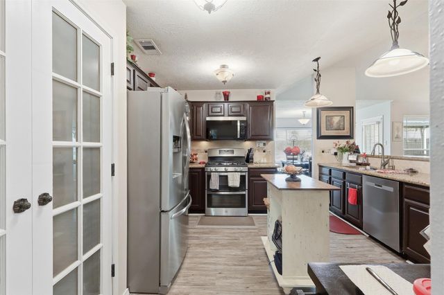 1201 Willowbriar Lane, Deer Park, TX 77536