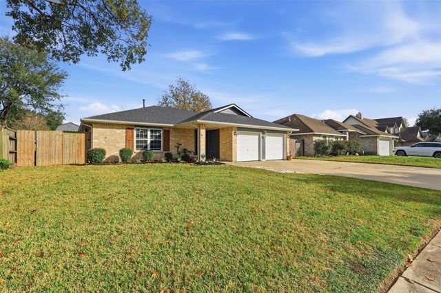 1201 Willowbriar Lane, Deer Park, TX 77536