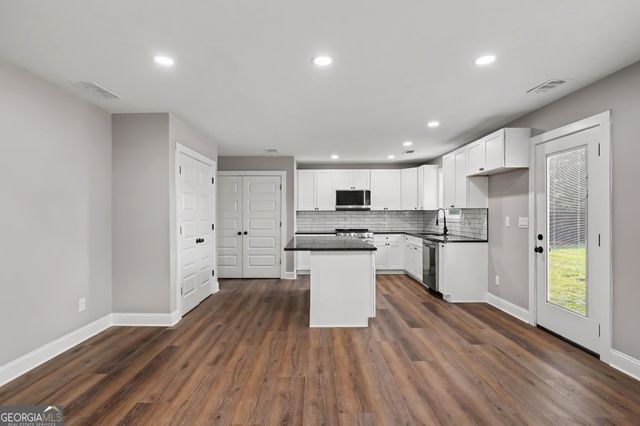 520 Vineyard Road, Griffin, GA 30223