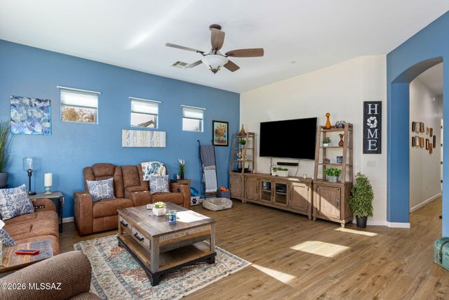 10528 S Coyote Melon Loop, Vail, AZ 85641