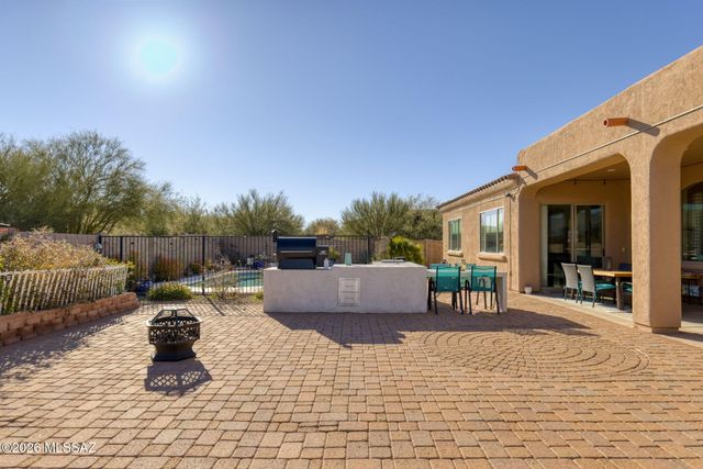 10528 S Coyote Melon Loop, Vail, AZ 85641