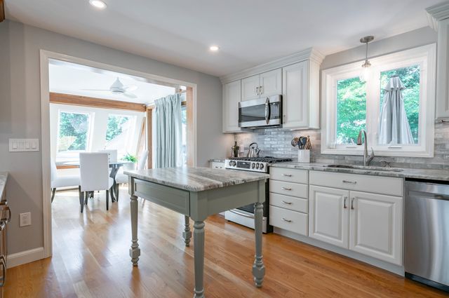 146 Coburn Avenue, Nashua, NH 03063