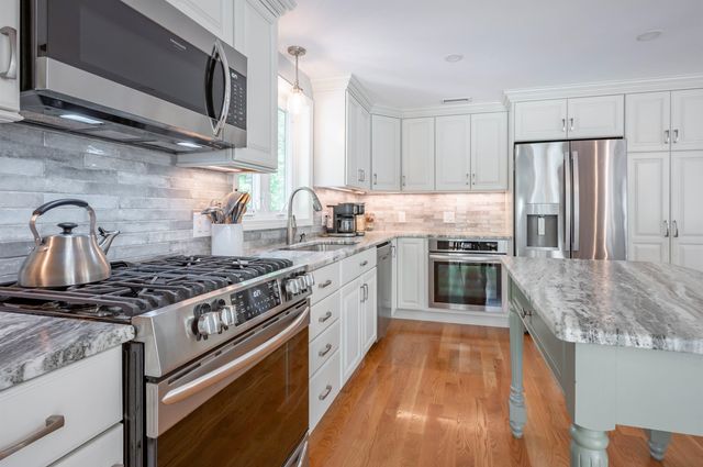 146 Coburn Avenue, Nashua, NH 03063