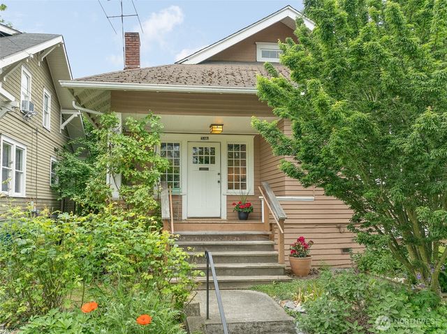 4651 1st Avenue NE, Seattle, WA 98105