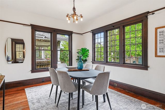4651 1st Avenue NE, Seattle, WA 98105