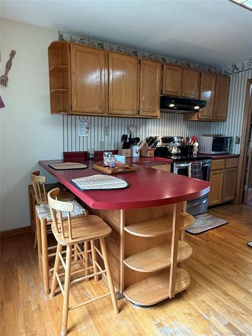 4 Chaucer Road, Staatsburg, NY 12580