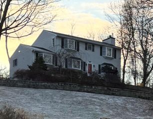 4 Chaucer Road, Staatsburg, NY 12580