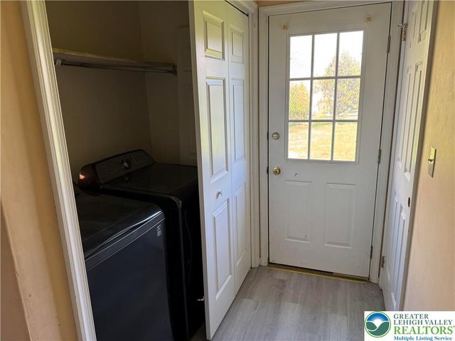 1929 Earls Court, Salisbury Twp, PA 18103