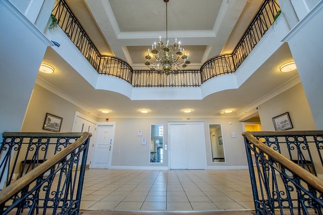 285 Lynn Shore Dr. 710, Lynn, MA 01902