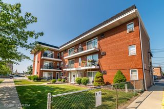 6450 S New England Avenue 3B, Chicago, IL 60638