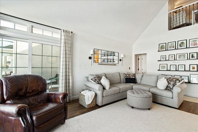 7542 Deer Valley Crossing, Powell, OH 43065