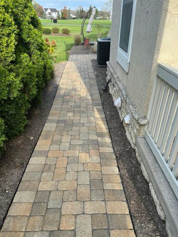 7542 Deer Valley Crossing, Powell, OH 43065