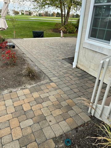 7542 Deer Valley Crossing, Powell, OH 43065