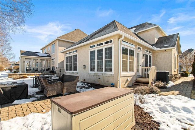 7542 Deer Valley Crossing, Powell, OH 43065