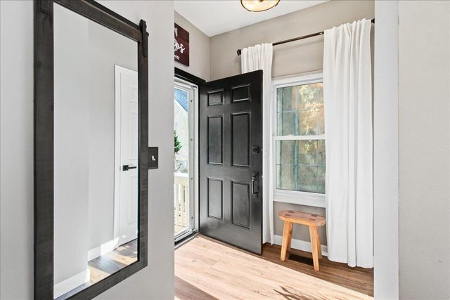 7542 Deer Valley Crossing, Powell, OH 43065