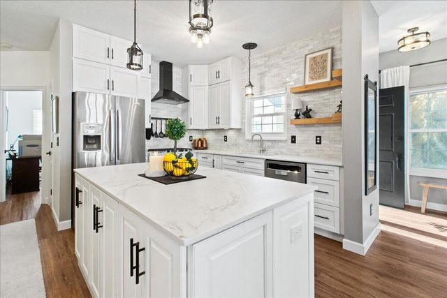 7542 Deer Valley Crossing, Powell, OH 43065