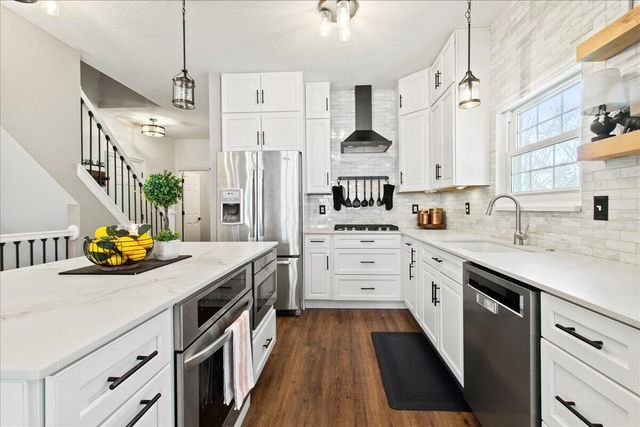 7542 Deer Valley Crossing, Powell, OH 43065