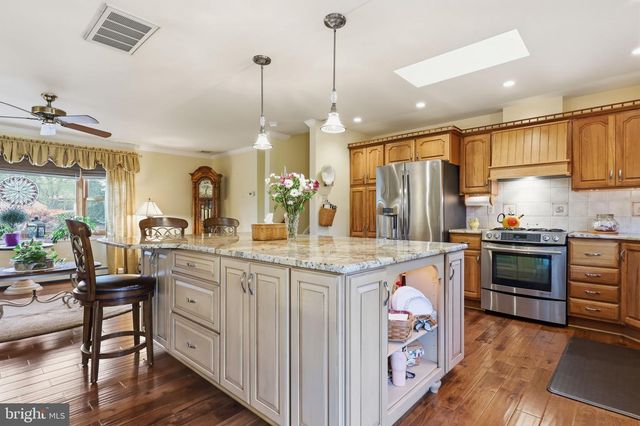 1103 ROELOFFS RD, Yardley, PA 19067