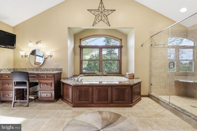 1103 ROELOFFS RD, Yardley, PA 19067