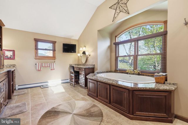 1103 ROELOFFS RD, Yardley, PA 19067