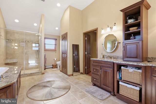 1103 ROELOFFS RD, Yardley, PA 19067