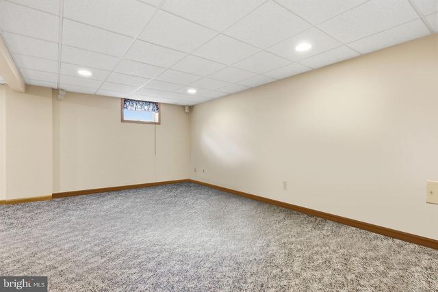 1103 ROELOFFS RD, Yardley, PA 19067