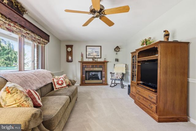 1103 ROELOFFS RD, Yardley, PA 19067