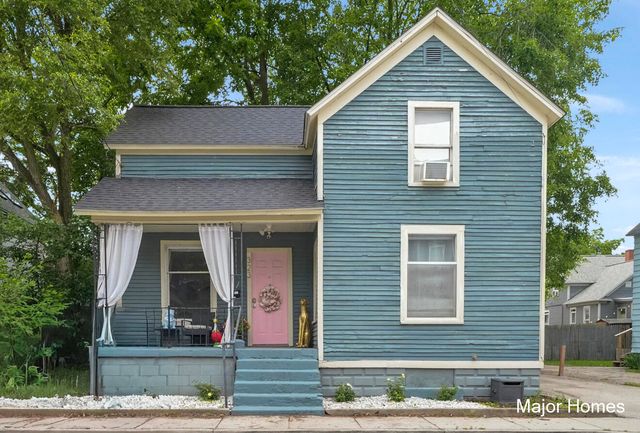 323 Robey Place SE, Grand Rapids, MI 49506