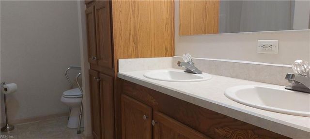 6008 Gockley LN, Gloucester, VA 23061