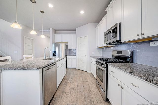 1932 Colonial, New Braunfels, TX 78130