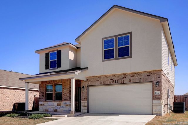 1932 Colonial, New Braunfels, TX 78130
