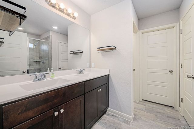 1932 Colonial, New Braunfels, TX 78130