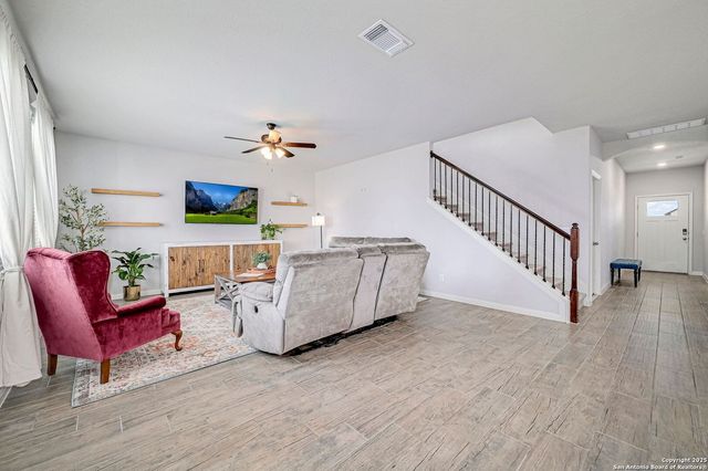 1932 Colonial, New Braunfels, TX 78130