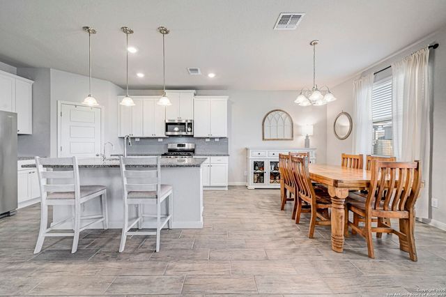 1932 Colonial, New Braunfels, TX 78130