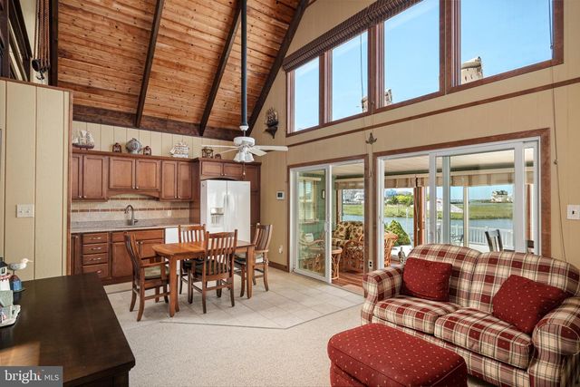 48 KANSAS RD, Little Egg Harbor Twp, NJ 08087