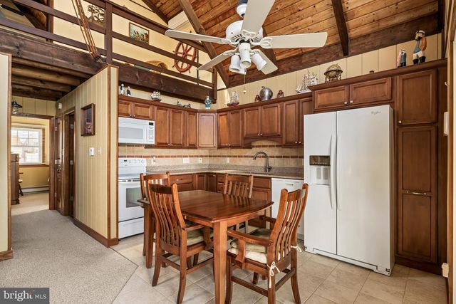48 KANSAS RD, Little Egg Harbor Twp, NJ 08087