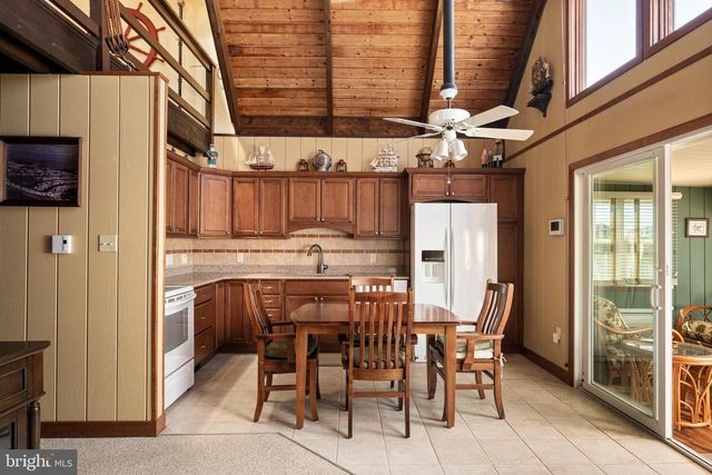 48 KANSAS RD, Little Egg Harbor Twp, NJ 08087