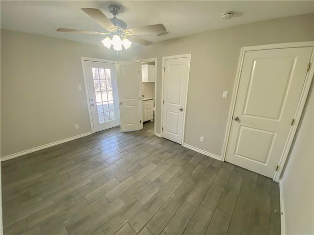 3318 Charlotte Dr, Corpus Christi, TX 78418