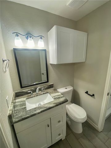 3318 Charlotte Dr, Corpus Christi, TX 78418