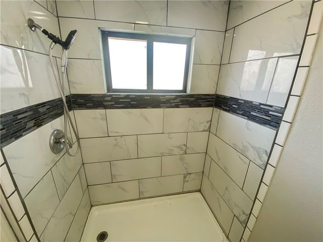 3318 Charlotte Dr, Corpus Christi, TX 78418