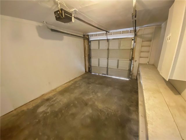 3318 Charlotte Dr, Corpus Christi, TX 78418