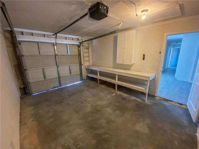 3318 Charlotte Dr, Corpus Christi, TX 78418