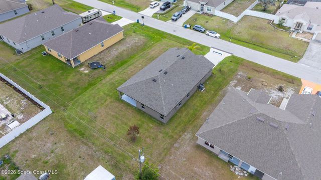 539 Hamwood Street SW, Palm Bay, FL 32908