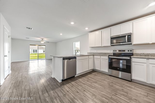 539 Hamwood Street SW, Palm Bay, FL 32908