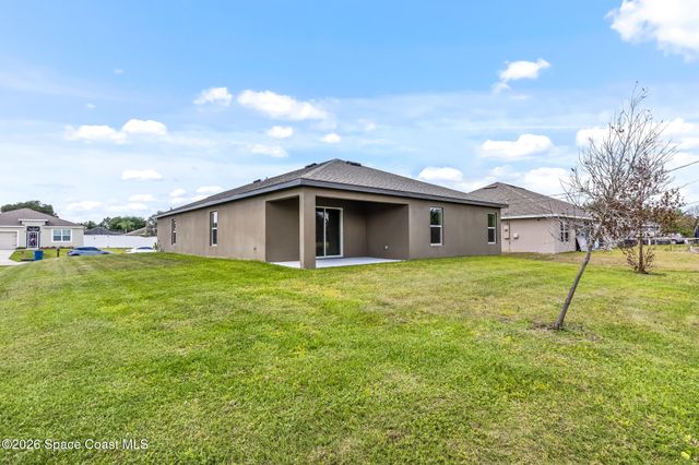 539 Hamwood Street SW, Palm Bay, FL 32908
