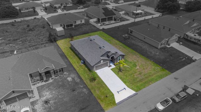 539 Hamwood Street SW, Palm Bay, FL 32908