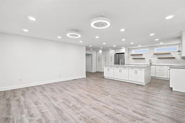 163 DOLPHIN DRIVE E, Oldsmar, FL 34677