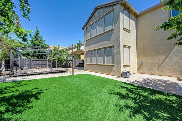 3546 Edington Dr, Rancho Cordova, CA 95742